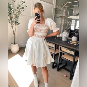 Ivy City Co Short Liesl Dress Size Medium 🌸